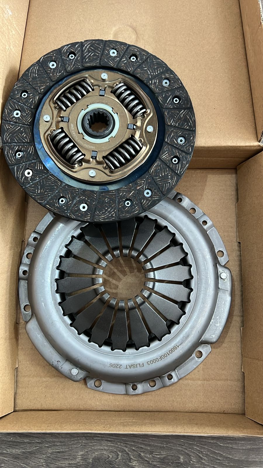 1600100F0003A KIT DE CLOUTCH - DFSK GLORY 580