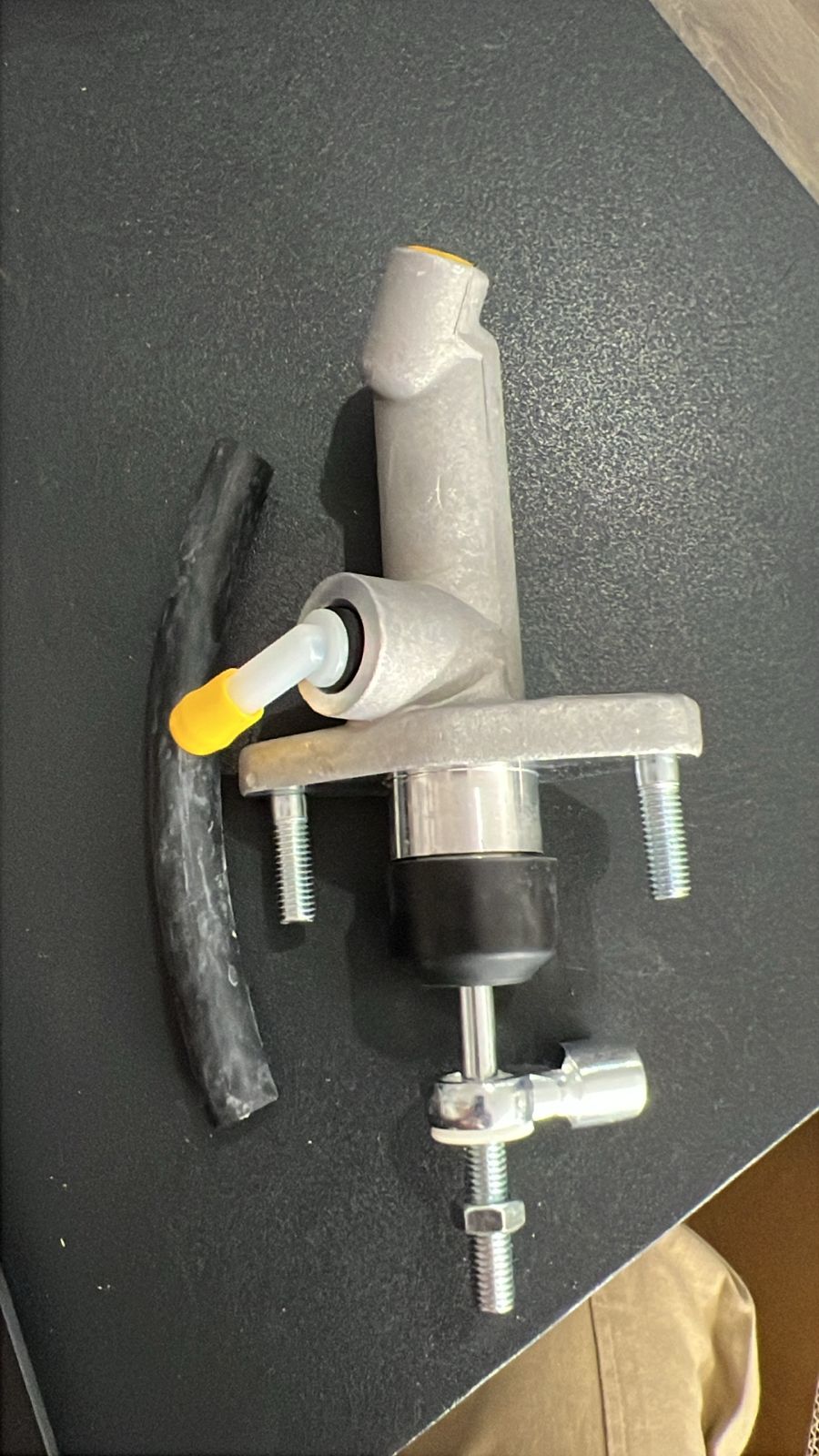 BOMBA PRINCIPAL DE EMBRAGUE DFSK GLORY 580