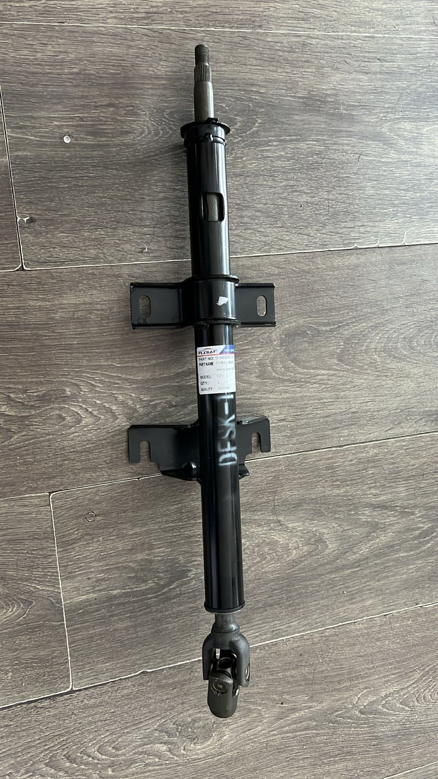 EJE SUPERIOR DE DIRECCION DFSK C37